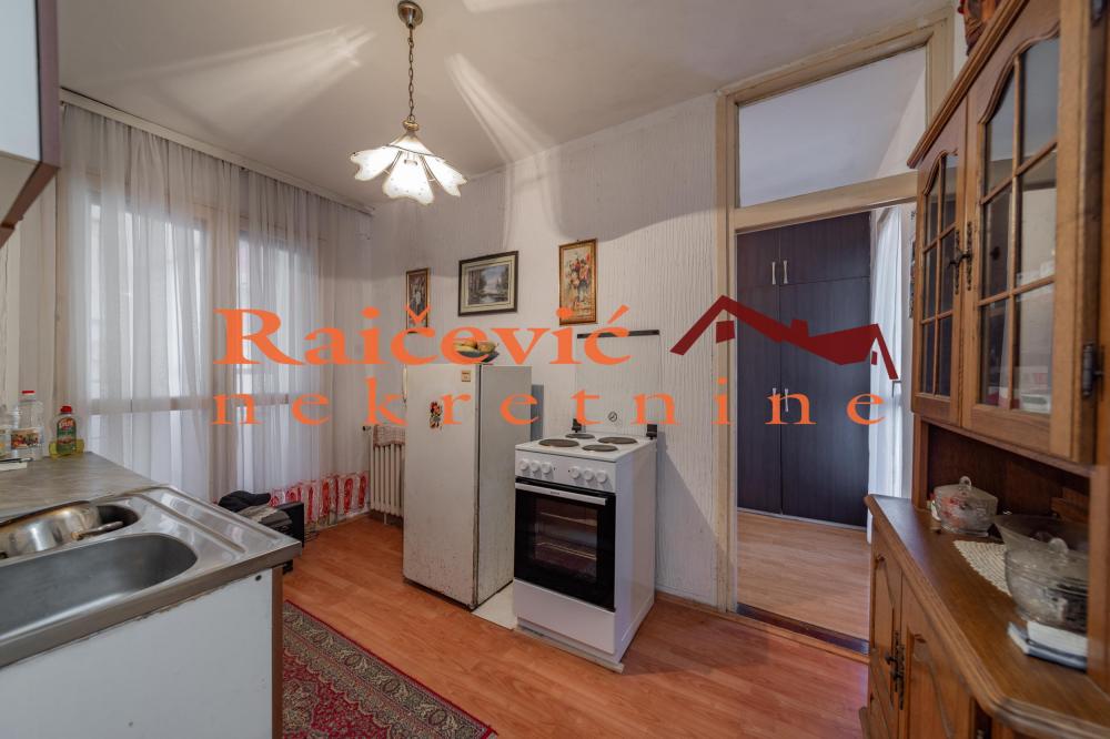 Stan na prodaju u Beogradu, Labudovo brdo, dvosoban, 67m2, cena 154000 evra