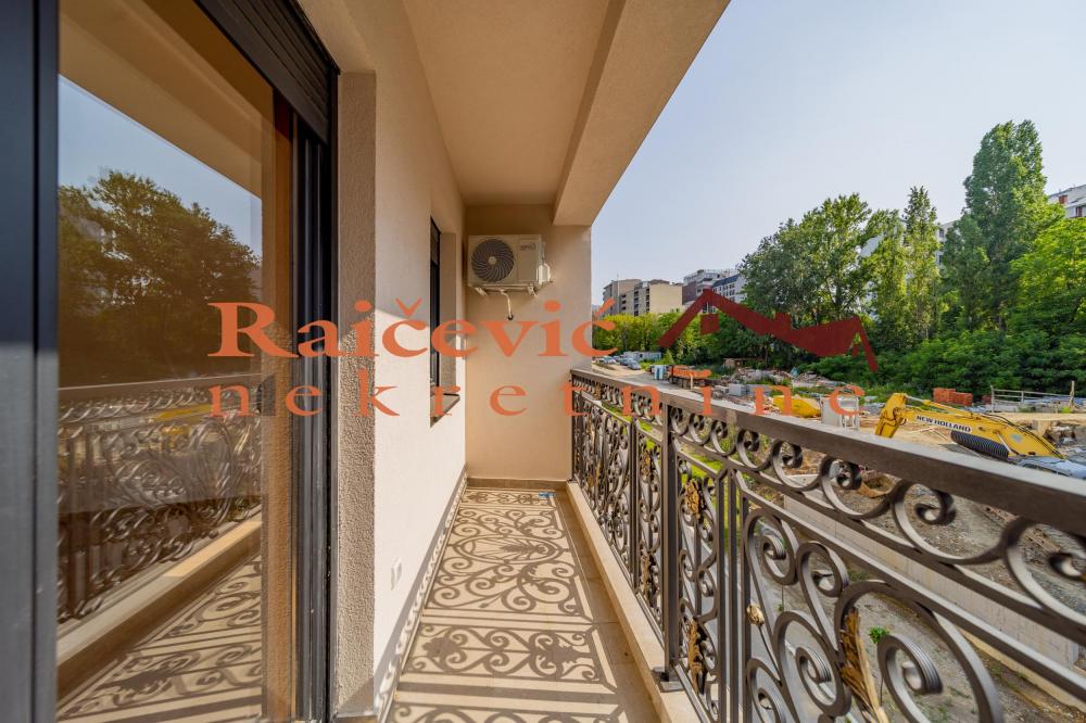 Stan na prodaju u Beogradu, Trošarina, troiposoban, 70m2, cena 230000 evra