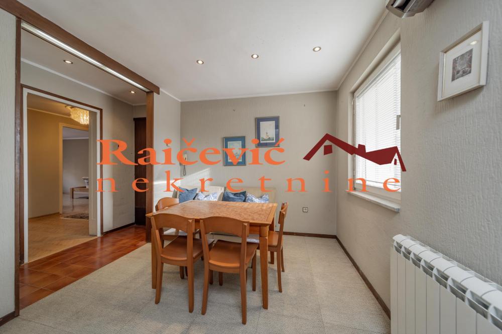 Stan na prodaju u Beogradu, Zeleni venac, trosoban, 72m2, cena 225000 evra