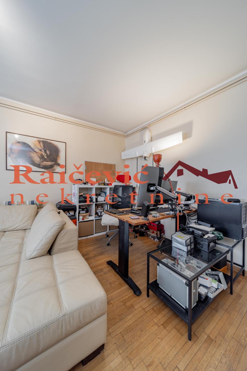 Stan na prodaju u Beogradu, Kalenić pijaca, dvosoban, 73m2, cena 310000 evra