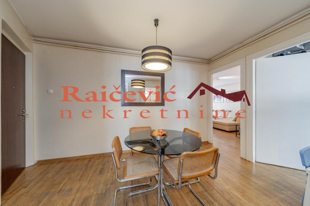 Stan na prodaju u Beogradu, Kalenić pijaca, dvosoban, 73m2, cena 310000 evra