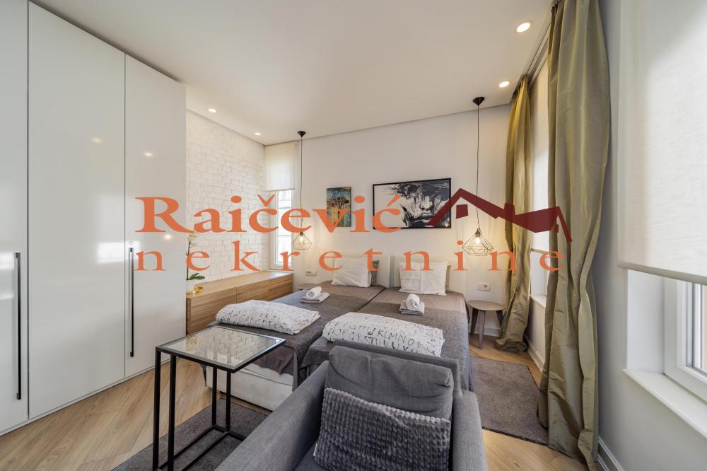 Stan na prodaju u Beogradu, Beograd (centar), trosoban, 73m2, cena 439000 evra