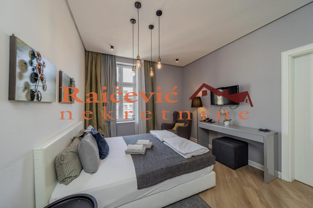 Stan na prodaju u Beogradu, Beograd (centar), trosoban, 73m2, cena 439000 evra