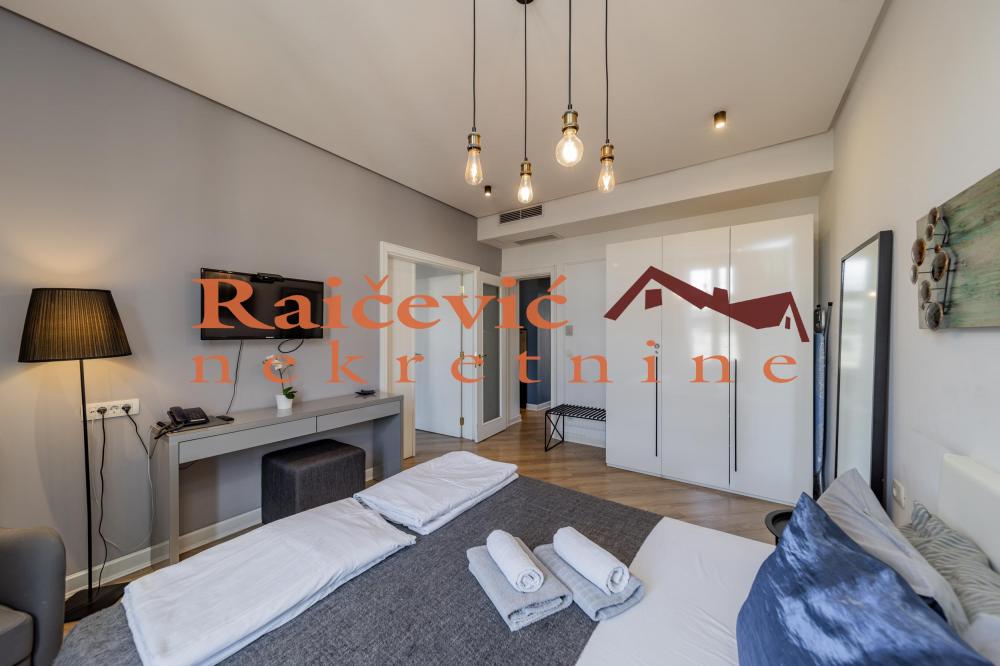 Stan na prodaju u Beogradu, Beograd (centar), trosoban, 73m2, cena 439000 evra