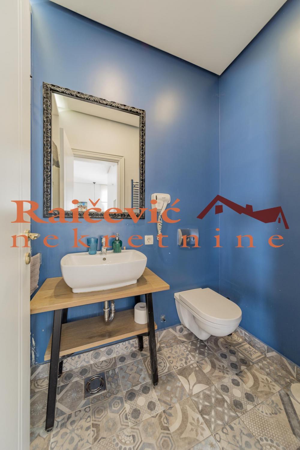 Stan na prodaju u Beogradu, Beograd (centar), trosoban, 73m2, cena 439000 evra