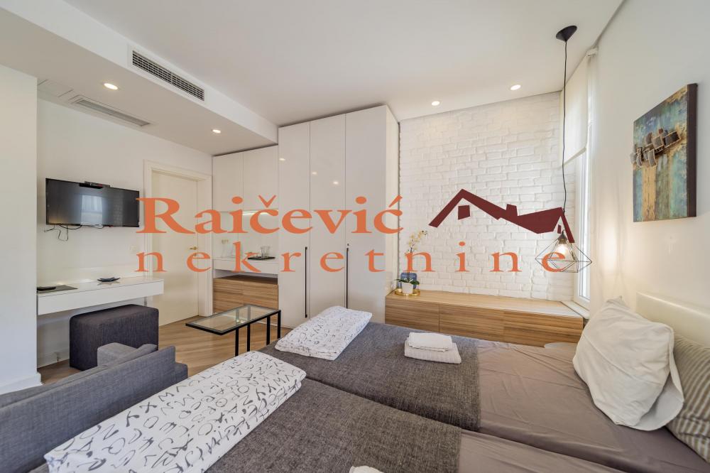 Stan na prodaju u Beogradu, Beograd (centar), trosoban, 73m2, cena 439000 evra