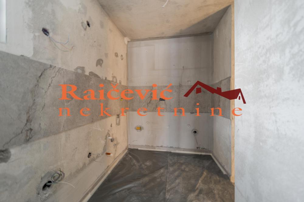 Stan na prodaju u Beogradu, Pašino brdo, troiposoban, 75m2, cena 262500 evra