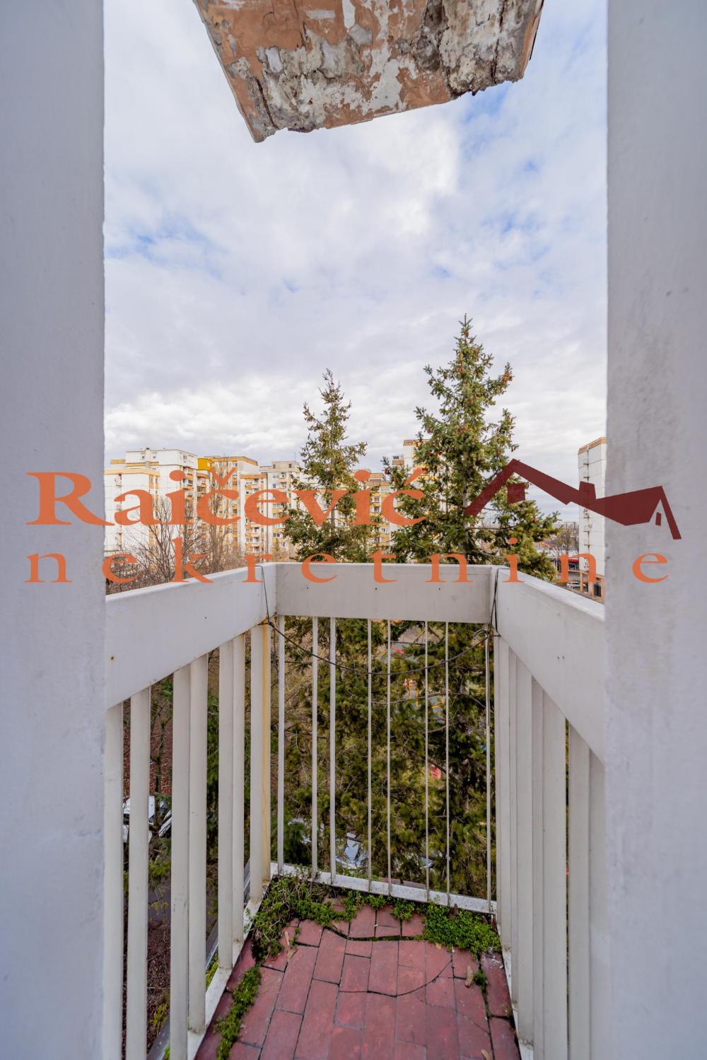 Stan na prodaju u Beogradu, Dorćol, troiposoban, 76m2, cena 350000 evra