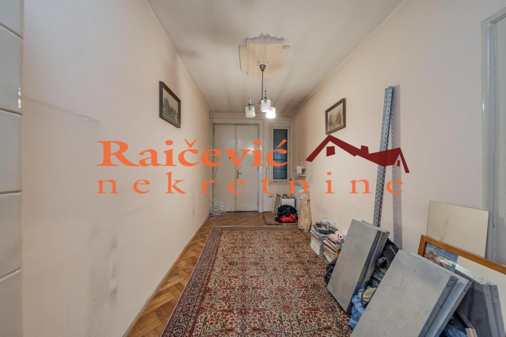 Stan na prodaju u Beogradu, Beograd (centar), trosoban, 77m2, cena 385000 evra