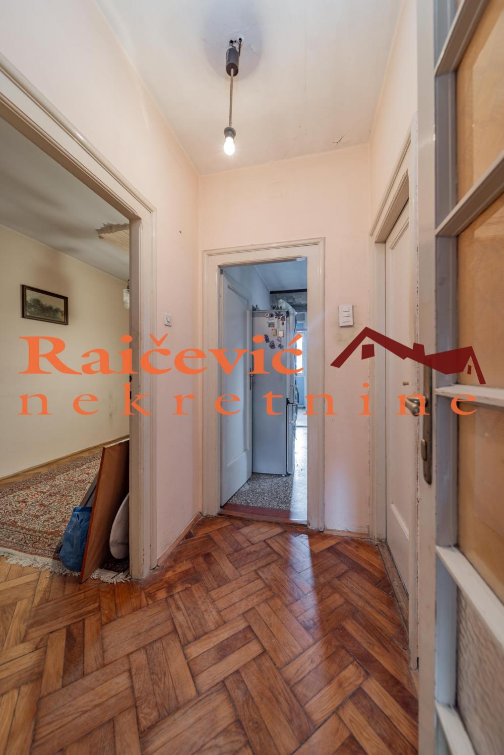 Stan na prodaju u Beogradu, Beograd (centar), trosoban, 77m2, cena 385000 evra