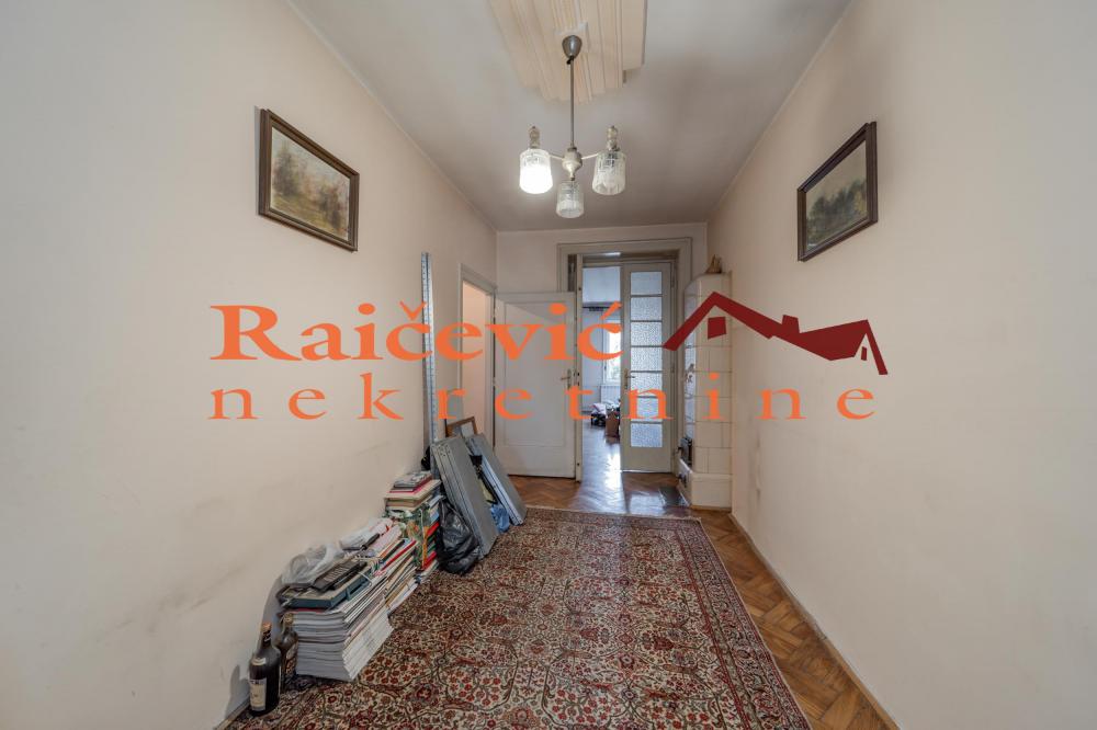 Stan na prodaju u Beogradu, Beograd (centar), trosoban, 77m2, cena 385000 evra