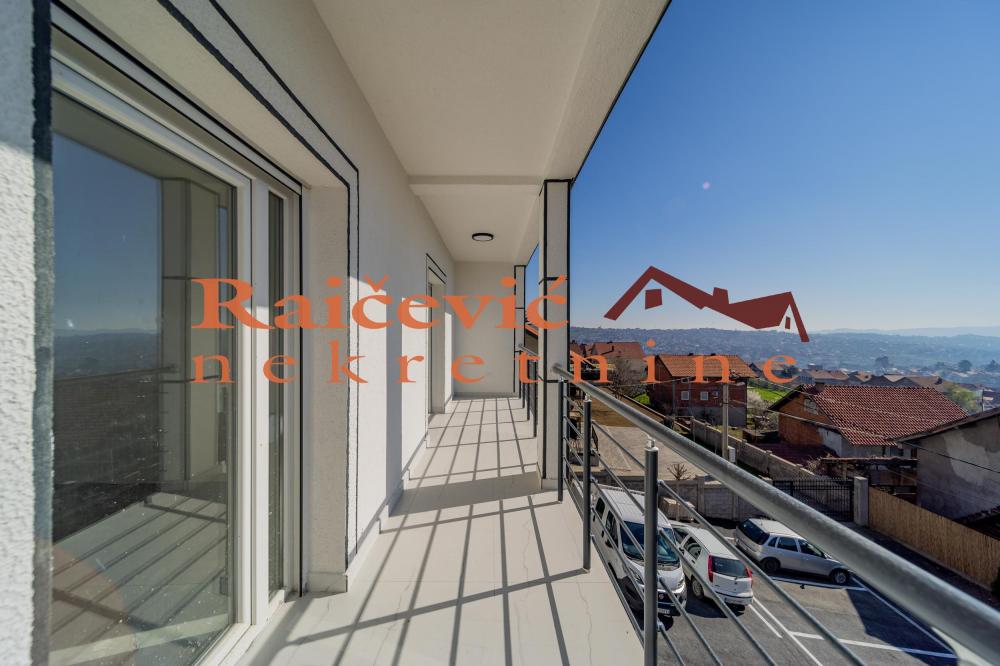 Stan na prodaju u Beogradu, Kaluđerica, trosoban, 81m2, cena 150800 evra