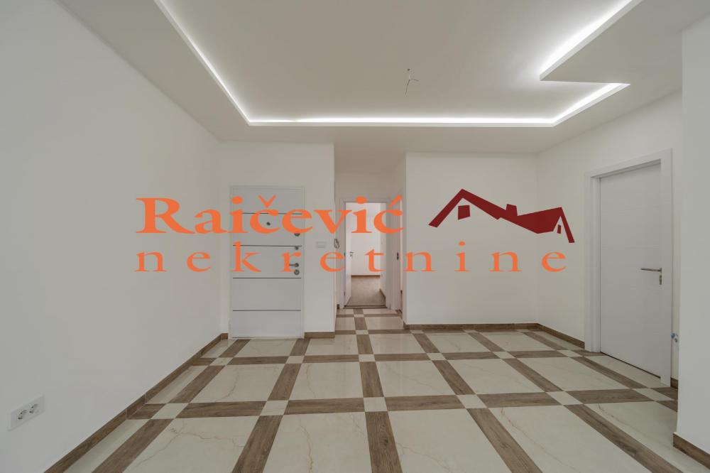 Stan na prodaju u Beogradu, Profesorska kolonija, trosoban, 83m2, cena 238500 evra