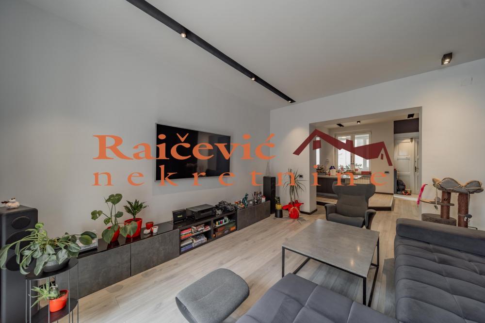 Stan na prodaju u Beogradu, Beograd (centar), trosoban, 83m2, cena 330000 evra