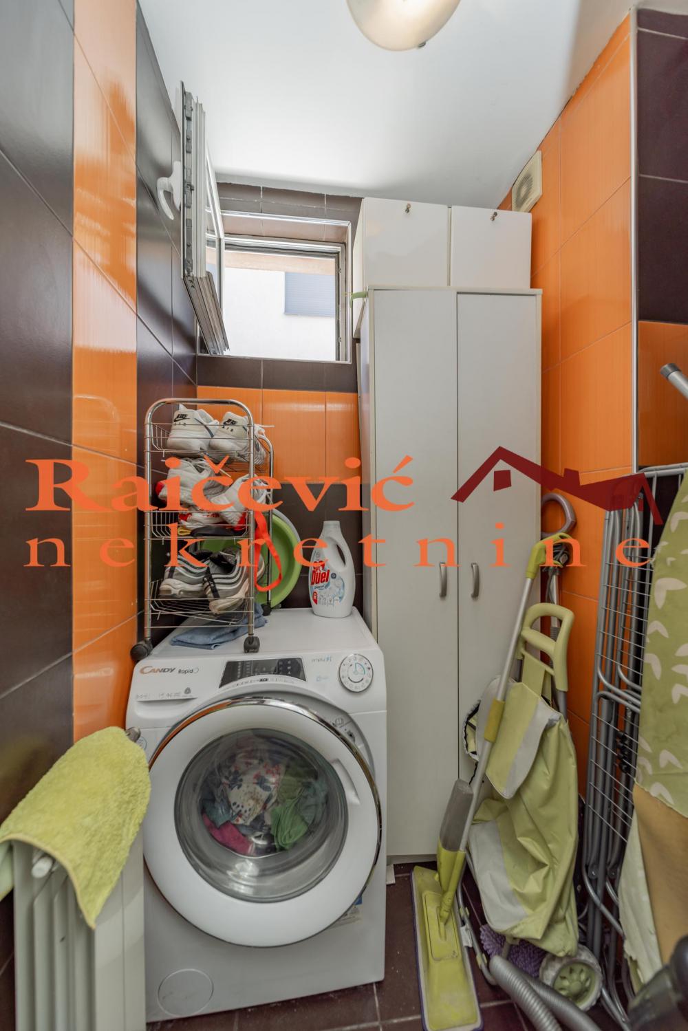 Stan na prodaju u Beogradu, Pašino brdo, trosoban, 85m2, cena 269000 evra