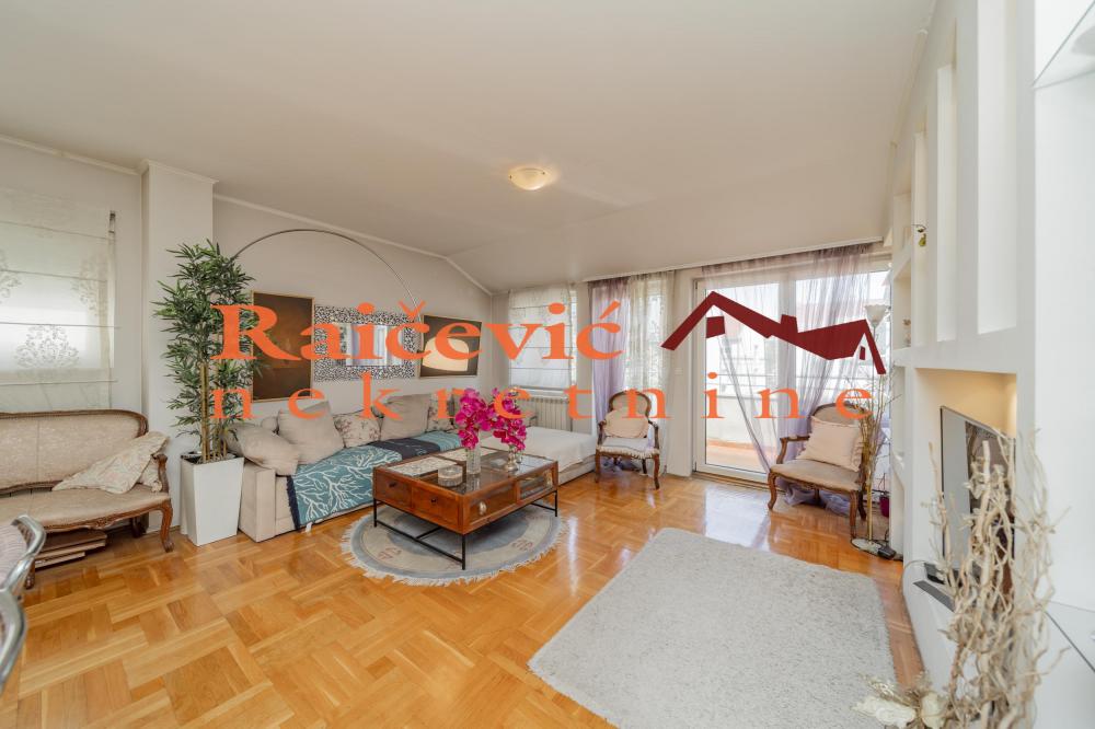 Stan na prodaju u Beogradu, Pašino brdo, trosoban, 85m2, cena 269000 evra