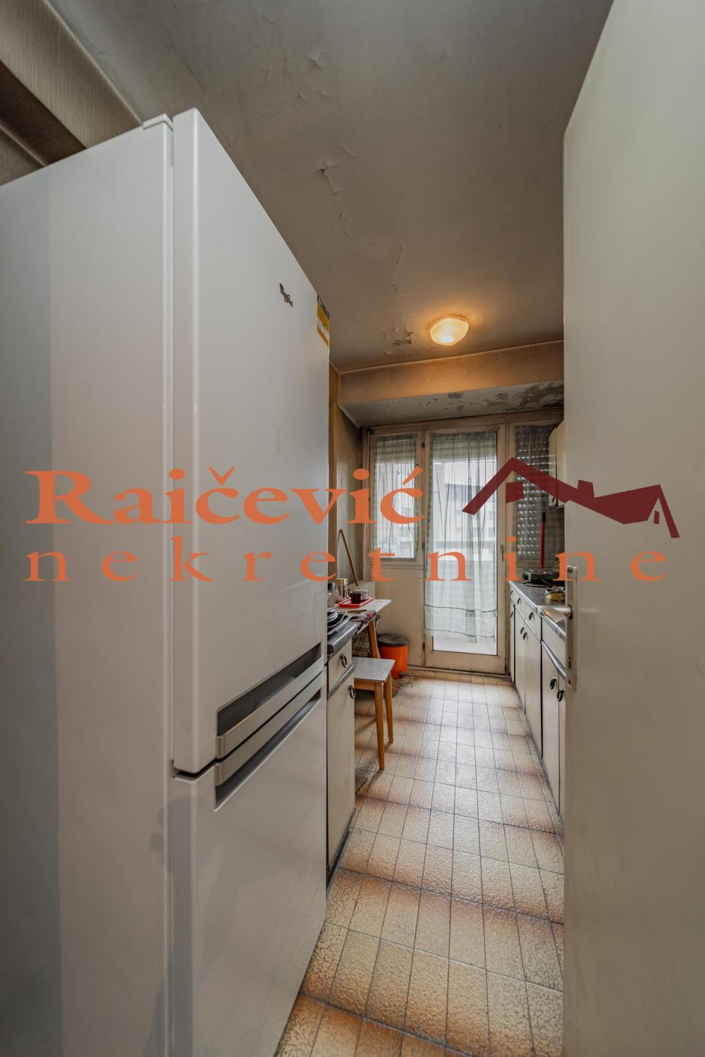 Stan na prodaju u Beogradu, Botanička bašta, trosoban, 85m2, cena 275000 evra