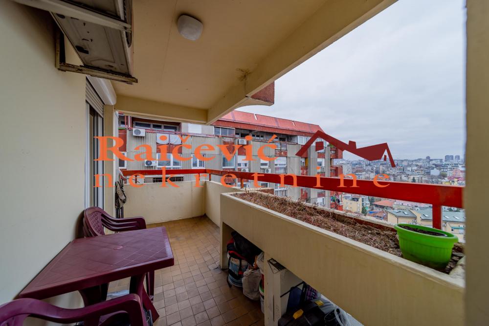 Stan na prodaju u Beogradu, Botanička bašta, trosoban, 87m2, cena 275000 evra