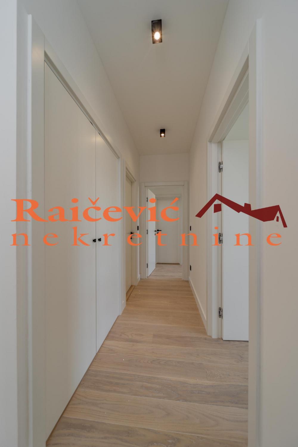 Stan na prodaju u Beogradu, Beograd na vodi, trosoban, 87m2, cena 480000 evra