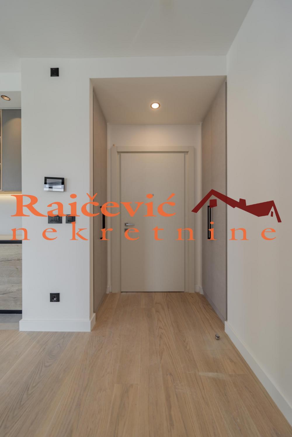 Stan na prodaju u Beogradu, Beograd na vodi, trosoban, 87m2, cena 480000 evra