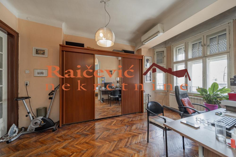 Stan na prodaju u Beogradu, Beograd (centar), troiposoban, 88m2, cena 300000 evra