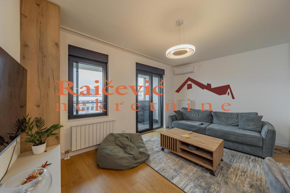 Stan na prodaju u Beogradu, Trošarina, troiposoban, 88m2, cena 320000 evra