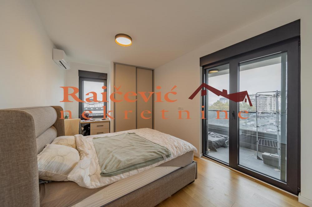 Stan na prodaju u Beogradu, Trošarina, troiposoban, 88m2, cena 320000 evra