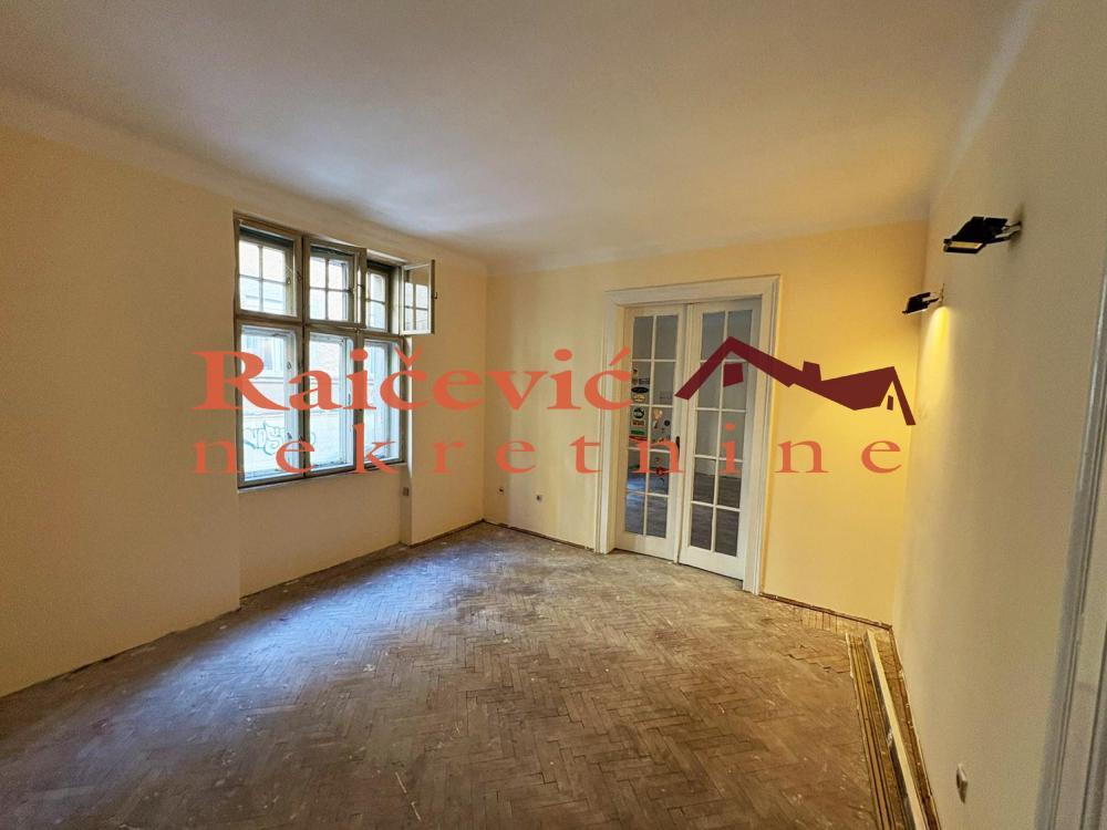 Stan na prodaju u Beogradu, Dorćol, cetvorosoban, 91m2, cena 377000 evra