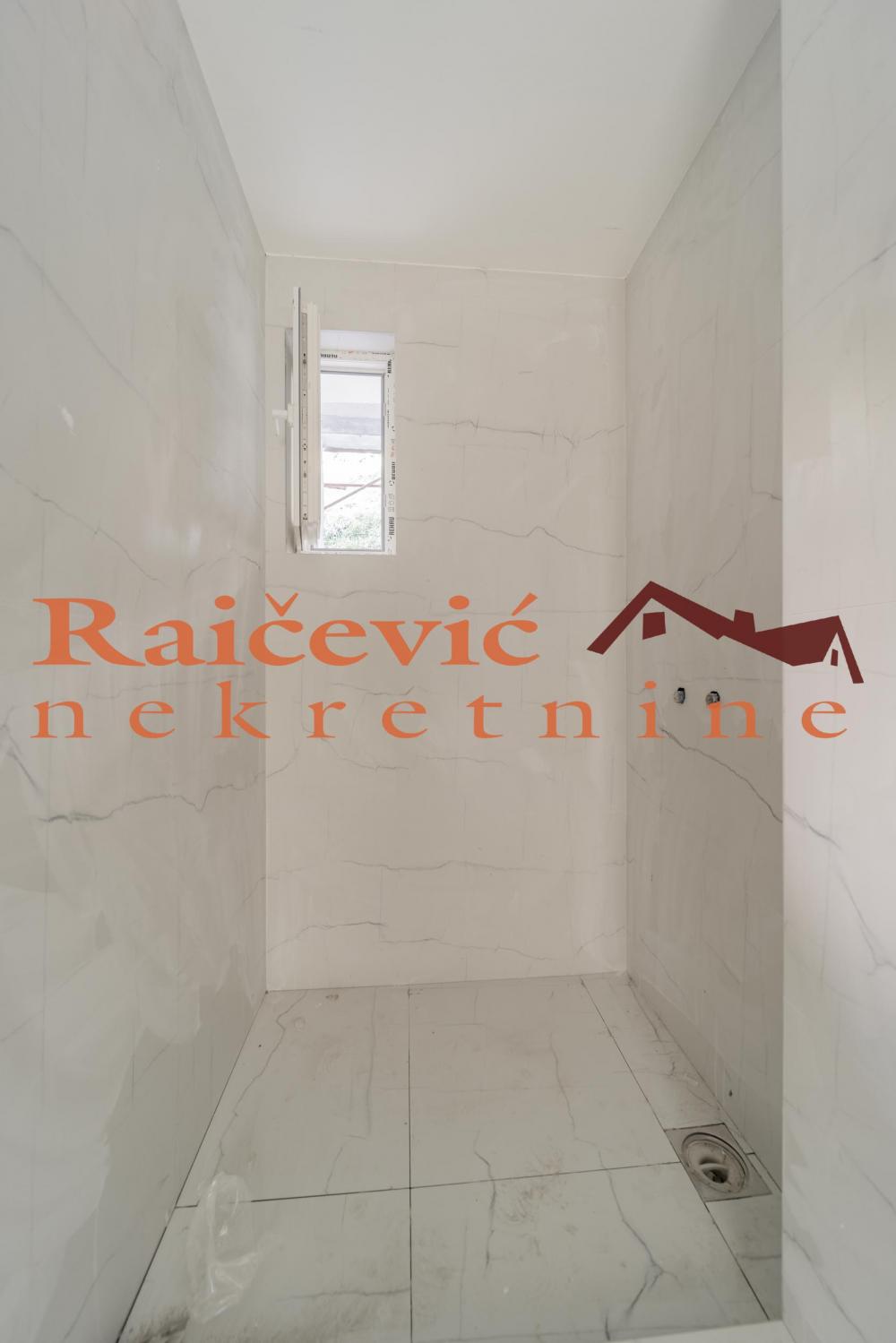 Stan na prodaju u Beogradu, Kaluđerica, trosoban, 95m2, cena 168308 evra