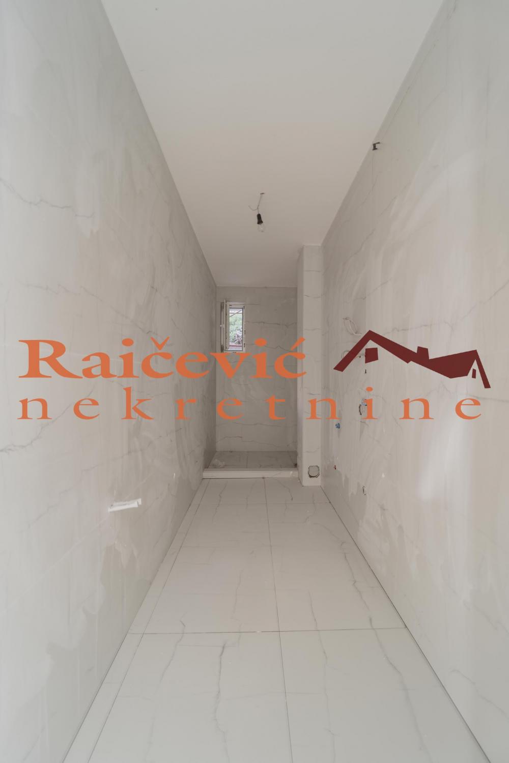 Stan na prodaju u Beogradu, Kaluđerica, trosoban, 95m2, cena 168308 evra