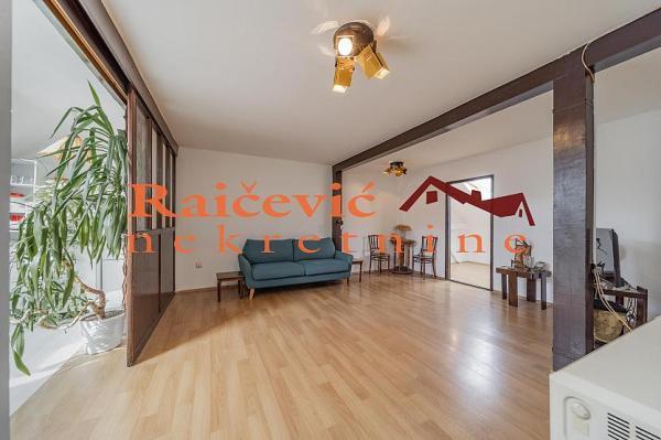 Stan na prodaju u Beogradu, Beograd (centar), troiposoban, 96m2, cena 239000 evra