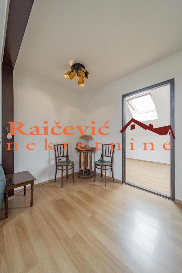 Stan na prodaju u Beogradu, Beograd (centar), troiposoban, 96m2, cena 239000 evra