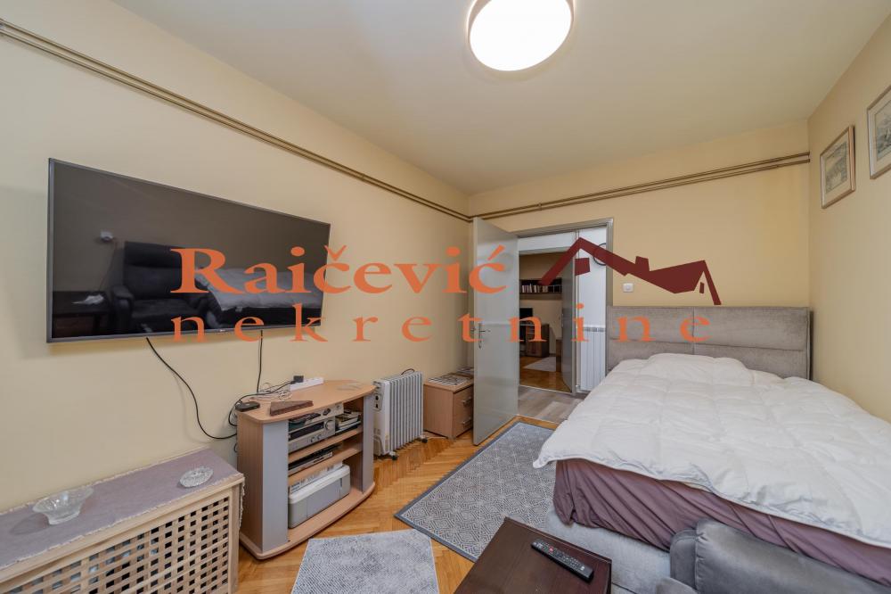 Stan na prodaju u Beogradu, Bulbulder, cetvorosoban, 104m2, cena 348000 evra