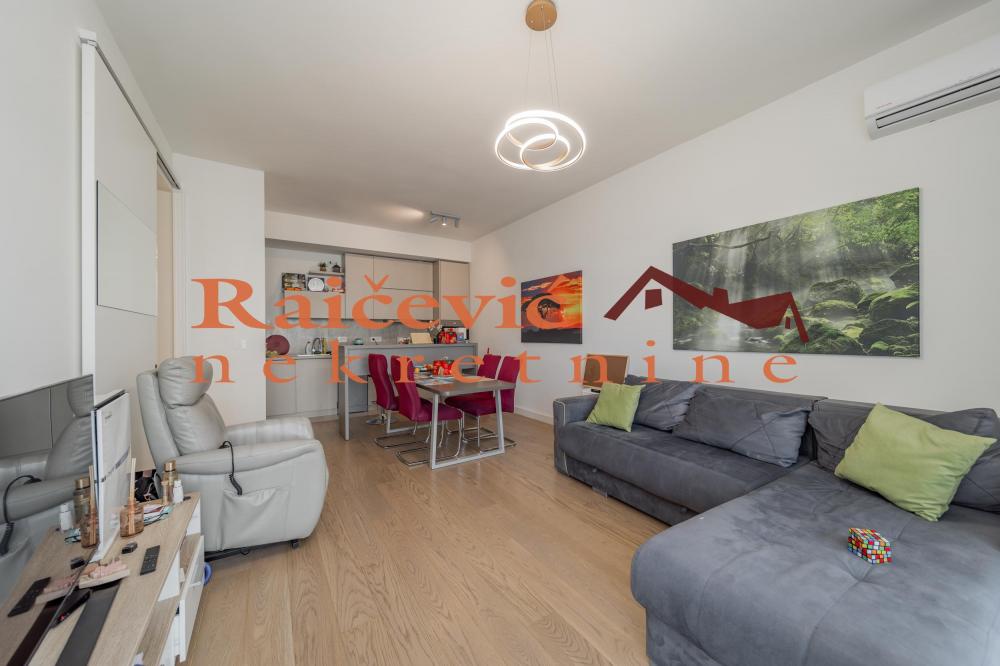 Stan na prodaju u Beogradu, Beograd na vodi, cetvorosoban, 110m2, cena 498000 evra