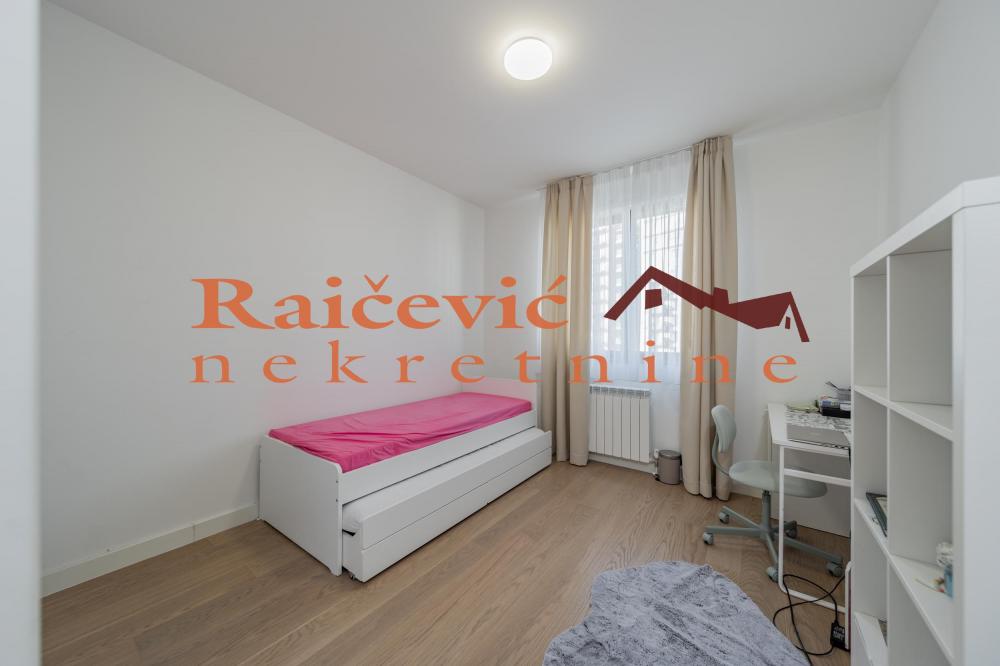 Stan na prodaju u Beogradu, Beograd na vodi, cetvorosoban, 110m2, cena 498000 evra