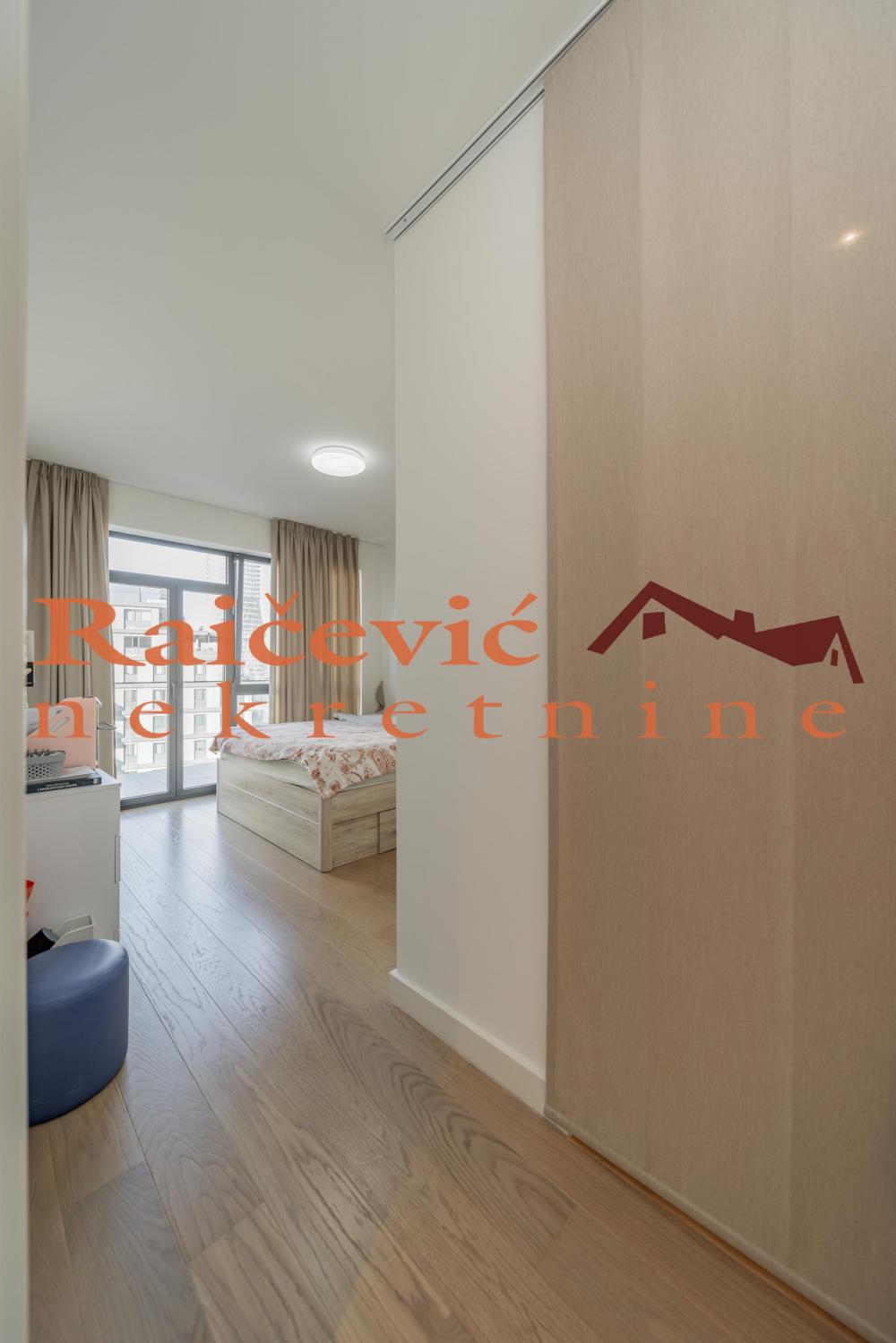 Stan na prodaju u Beogradu, Beograd na vodi, cetvorosoban, 110m2, cena 498000 evra