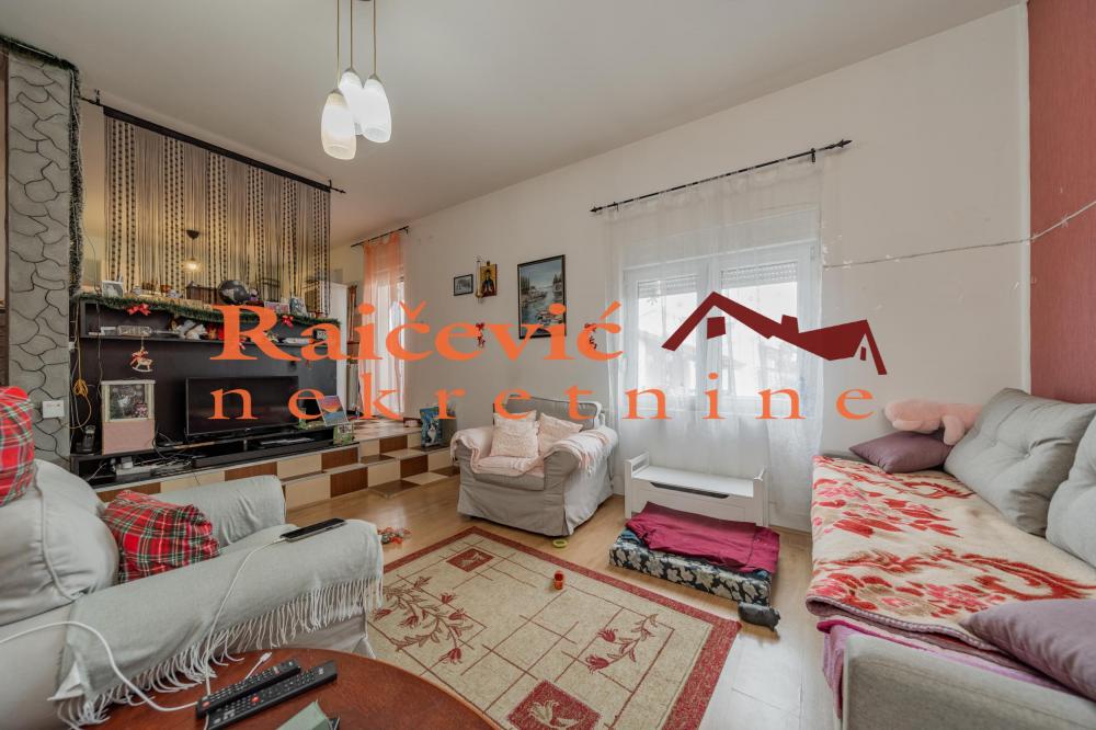 Glavna slika oglasa 271105