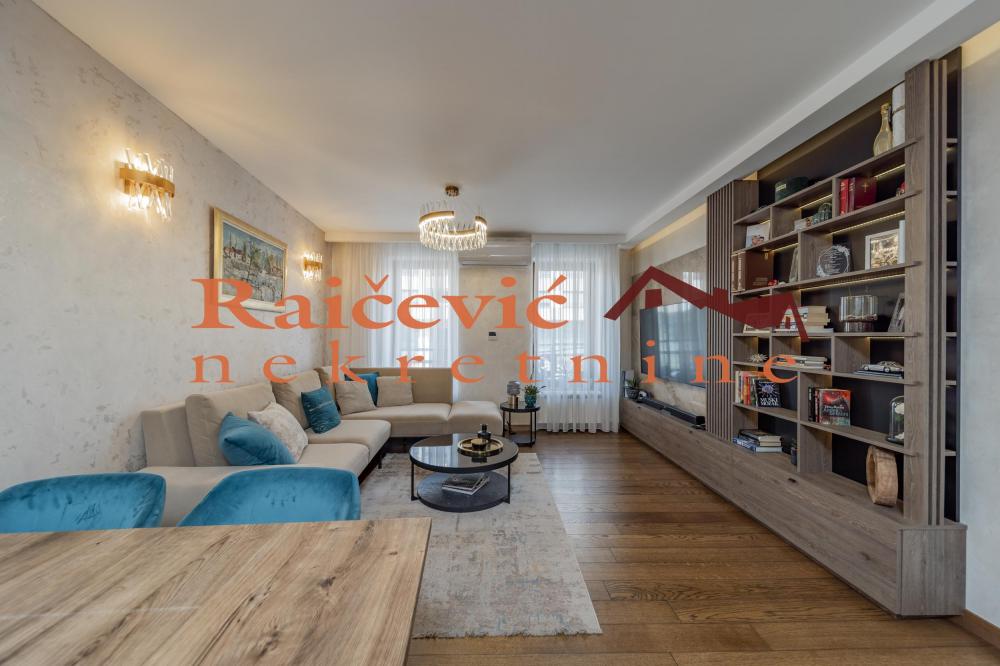 Stan na prodaju u Beogradu, Vračar, cetvorosoban, 115m2, cena 395000 evra