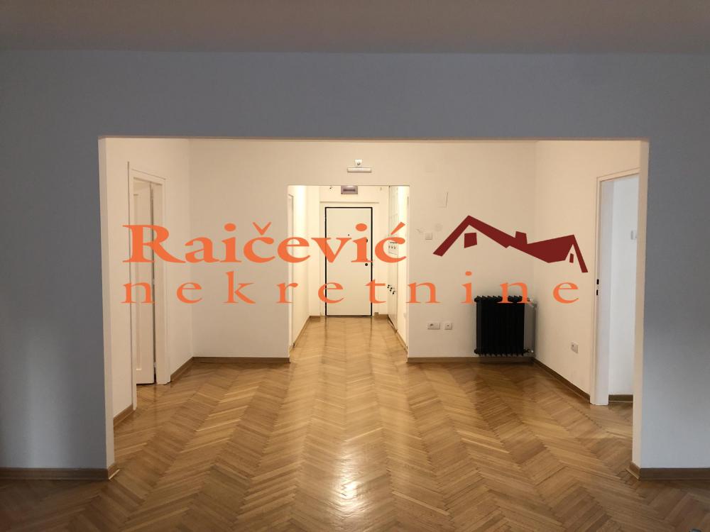 Stan na prodaju u Beogradu, Beograd (centar), 116m2, cena 438000 evra