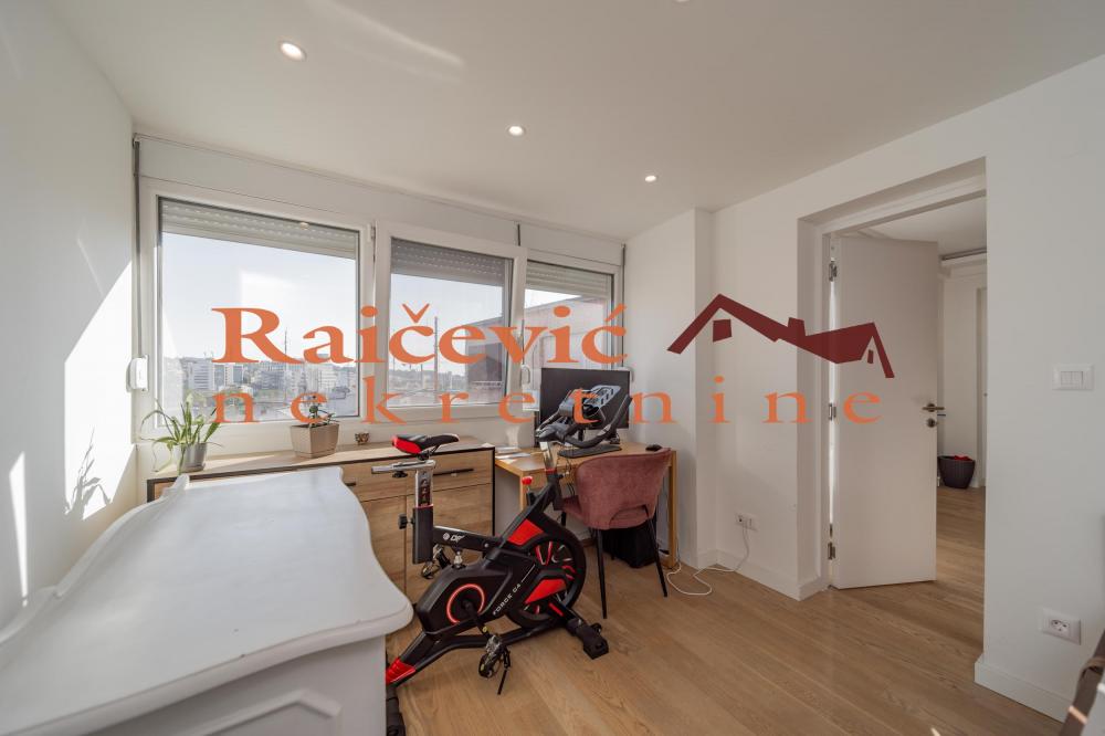 Stan na prodaju u Beogradu, Beograd (centar), trosoban, 136m2, cena 280000 evra