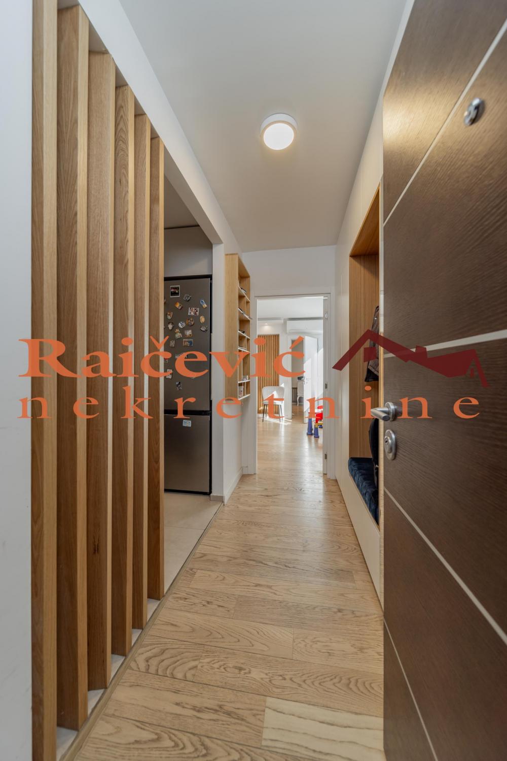 Stan na prodaju u Beogradu, Beograd (centar), trosoban, 136m2, cena 280000 evra