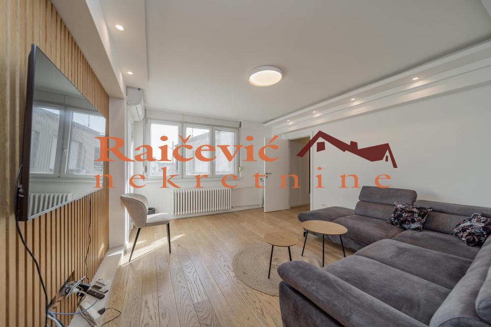 Stan na prodaju u Beogradu, Beograd (centar), trosoban, 136m2, cena 280000 evra