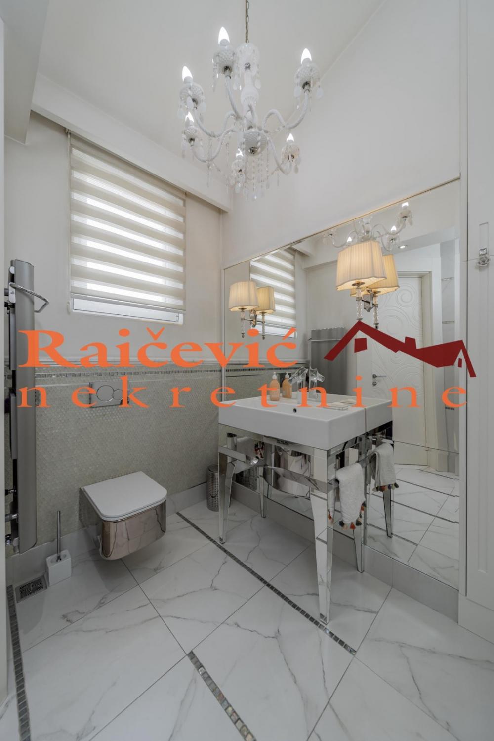 Stan na prodaju u Beogradu, Autokomanda, dvosoban, 136m2, cena 410000 evra