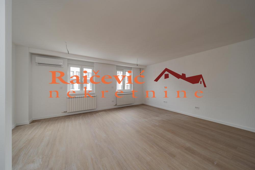 Stan na prodaju u Beogradu, Dušanovac, 142m2, cena 352000 evra