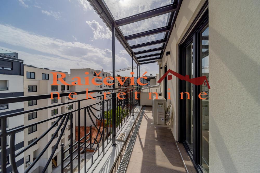 Stan na prodaju u Beogradu, Dušanovac, 142m2, cena 352000 evra