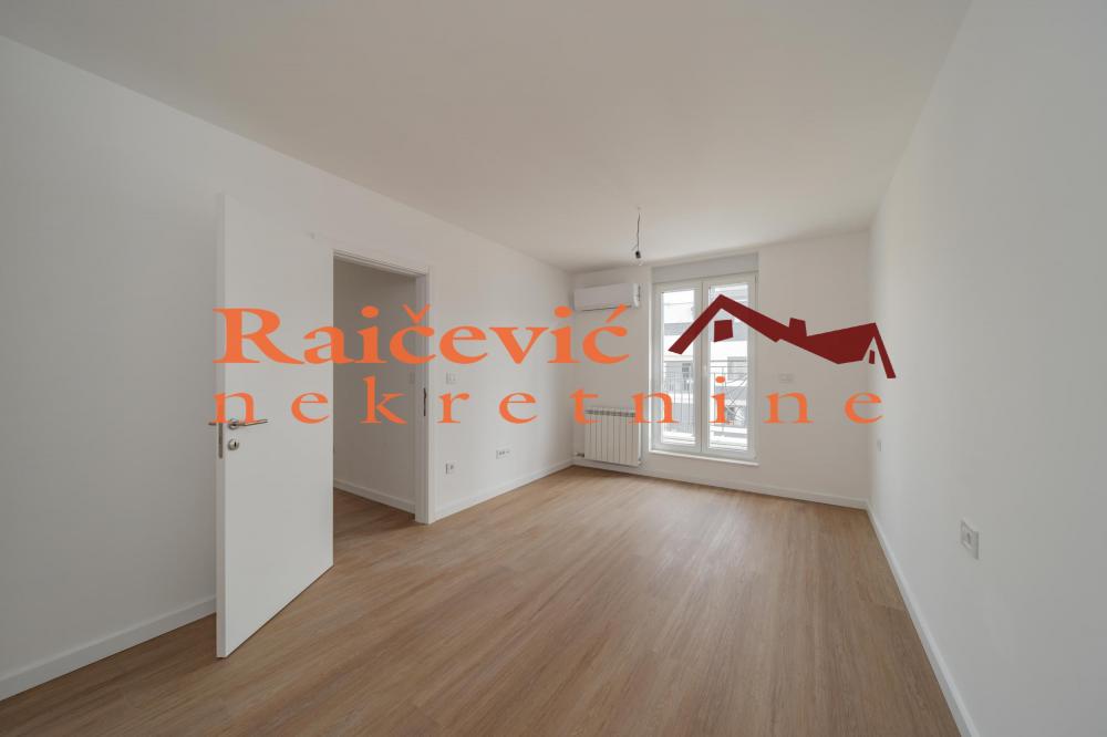 Stan na prodaju u Beogradu, Dušanovac, 142m2, cena 352000 evra