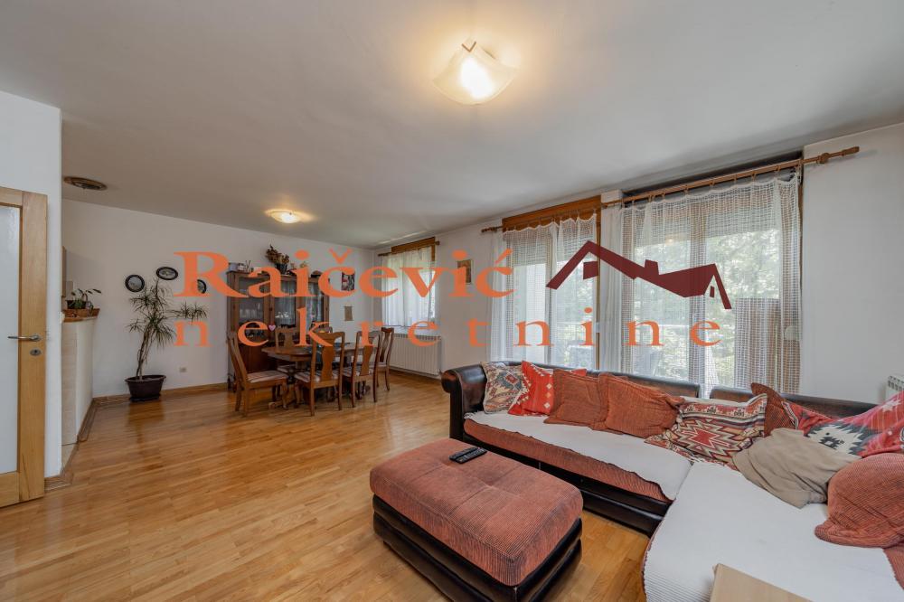 Stan na prodaju u Beogradu, Dedinje, 142m2, cena 470000 evra