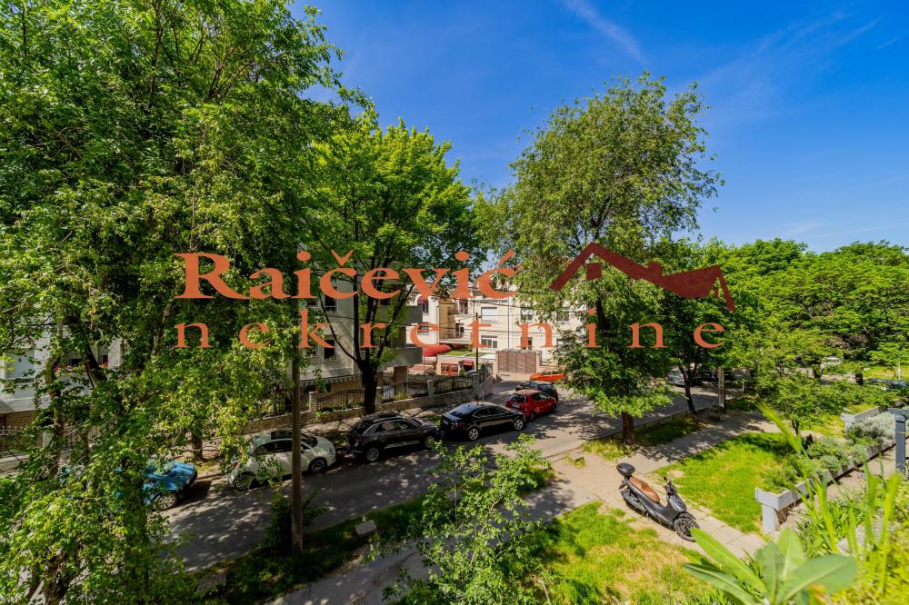 Stan na prodaju u Beogradu, Voždovac, 152m2, cena 319900 evra