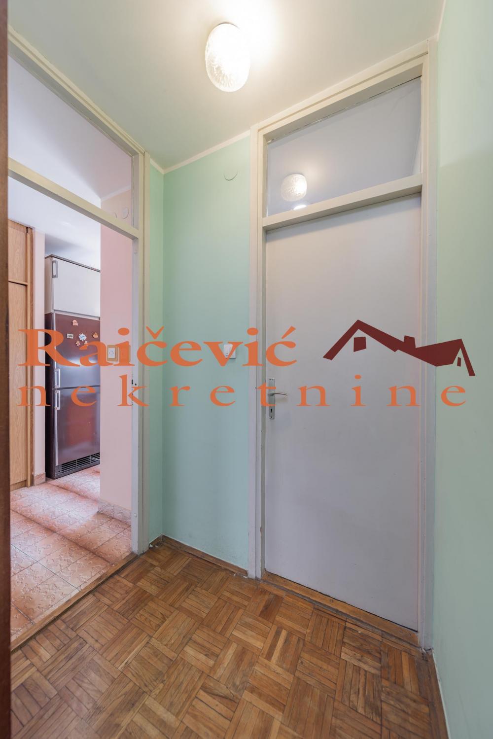 Stan na prodaju u Beogradu, Voždovac, 152m2, cena 319900 evra