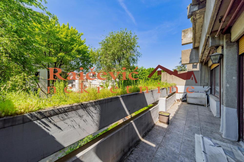 Stan na prodaju u Beogradu, Voždovac, 152m2, cena 319900 evra